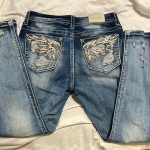Miss Me Curvy Ankle Skinny Light Wash